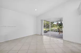 10624 Plainview Cir, Boca Raton, FL 33498 - Photo 8