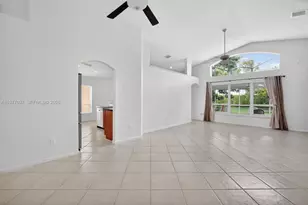 10624 Plainview Cir, Boca Raton, FL 33498 - Photo 2
