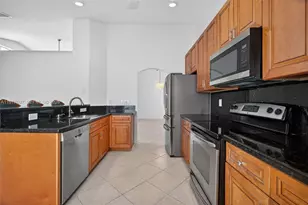 10624 Plainview Cir, Boca Raton, FL 33498 - Photo 4