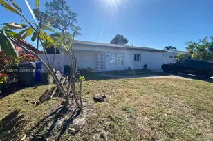 7110 Hope St, Hollywood, FL 33024 - Photo 2