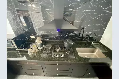 7110 Hope St, Hollywood, FL 33024 - Photo 4