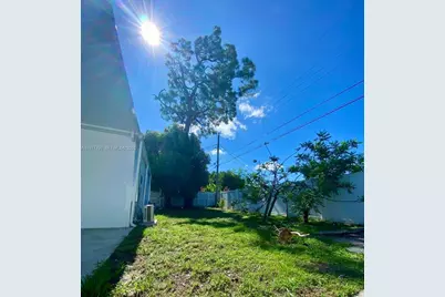 7110 Hope St, Hollywood, FL 33024 - Photo 14