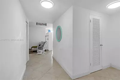 1000 West Ave #1121, Miami Beach, FL 33139 - Photo 8