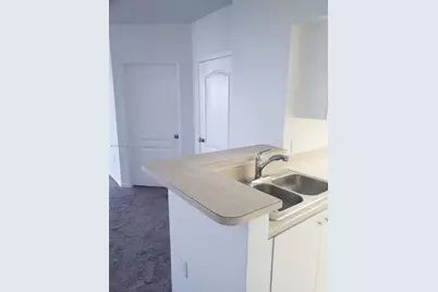 5077 NW 7th St #903, Miami, FL 33126 - Photo 4