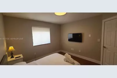 8826 NW 189th Ter, Hialeah, FL 33018 - Photo 24