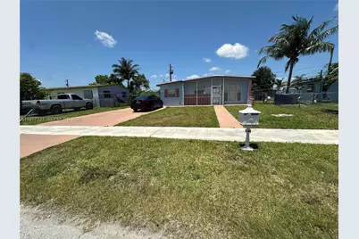 10761 SW 221st St, Miami, FL 33170 - Photo 2