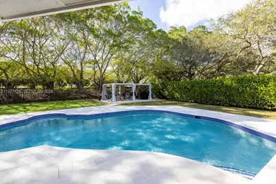 1202 S Manor Dr S, Weston, FL 33326 - Photo 56