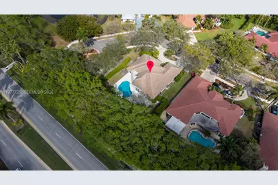 1202 S Manor Dr S, Weston, FL 33326 - Photo 64