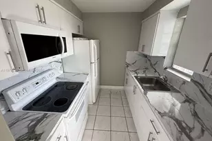 7105 W 13th Ave, Hialeah, FL 33014 - Photo 6