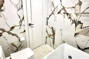 671 NE 195th St, Miami, FL 33179 - Photo 22