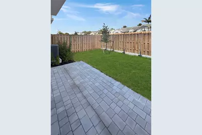 1381 SE 7th Ter #0, Homestead, FL 33034 - Photo 14
