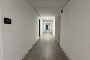 143 SW 9th St, Miami, FL 33130 - Photo 14