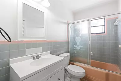 1100 W 53rd Ter, Hialeah, FL 33012 - Photo 28