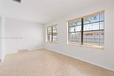 1100 W 53rd Ter, Hialeah, FL 33012 - Photo 18