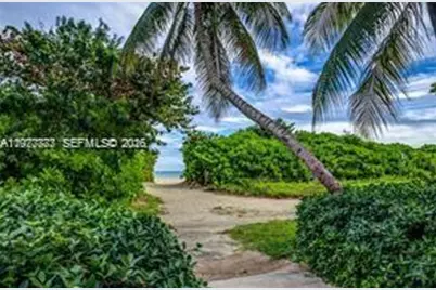 5555 Collins Ave #15W, Miami Beach, FL 33140 - Photo 1