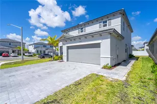 13629 SW 186th Ln, Miami, FL 33177 - Photo 4