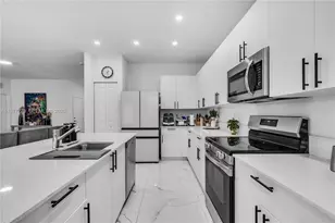 13629 SW 186th Ln, Miami, FL 33177 - Photo 14