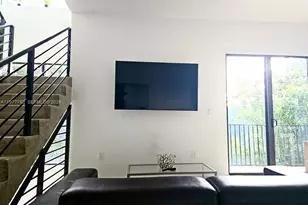 7105 NE 4th Ct, Miami, FL 33138 - Photo 12