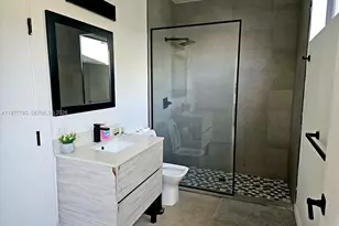 7105 NE 4th Ct, Miami, FL 33138 - Photo 6