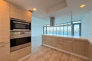 17111 Biscayne Blvd, North Miami Beach, FL 33160 - Photo 10