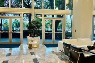 185 SW 7th St, Miami, FL 33130 - Photo 2