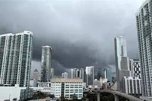 185 SW 7th St, Miami, FL 33130 - Photo 4