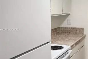 3948 NW 87th Ave, Sunrise, FL 33351 - Photo 6