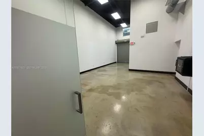 10171 NW 58th St #6 & 7, Doral, FL 33178 - Photo 1