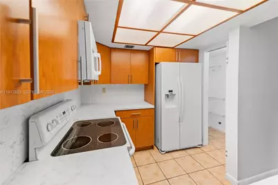 9140 SW 123rd Ct #210Q, Miami, FL 33186 - Photo 6