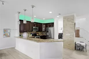 1410 SW 106th Terrace, Davie, FL 33324 - Photo 8