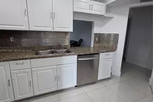 1351 NE 191st St, Miami, FL 33179 - Photo 8