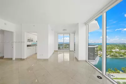 4775 Collins Ave #2507, Miami Beach, FL 33140 - Photo 2