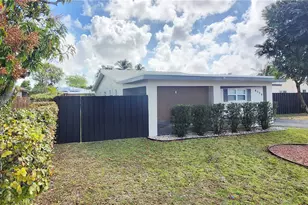 8116 NW 72nd Ave, Tamarac, FL 33321 - Photo 2