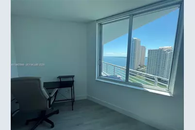 325 S Biscayne Blvd #2415, Miami, FL 33131 - Photo 6