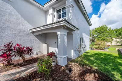 13391 SW 42nd St, Miramar, FL 33027 - Photo 2