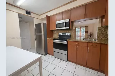 7000 Nova Dr #205E, Davie, FL 33317 - Photo 2