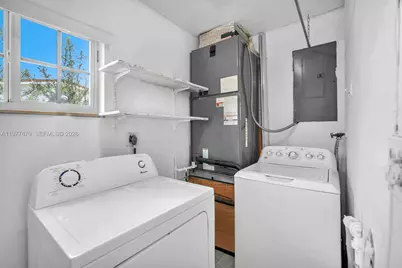 2030 NW 91st Ter, Pembroke Pines, FL 33024 - Photo 36