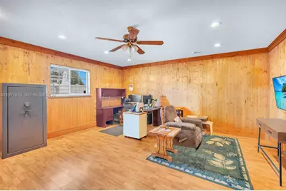 2030 NW 91st Ter, Pembroke Pines, FL 33024 - Photo 26