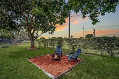2030 NW 91st Ter, Pembroke Pines, FL 33024 - Photo 44