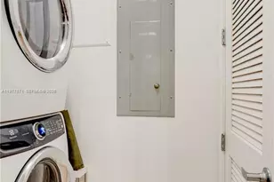 545 SW 11th St, Miami, FL 33129 - Photo 36