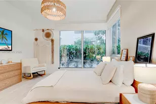 545 SW 11th St, Miami, FL 33129 - Photo 26