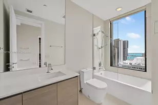 460 NE 28th St, Miami, FL 33137 - Photo 18