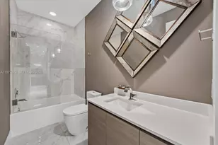 460 NE 28th St, Miami, FL 33137 - Photo 24