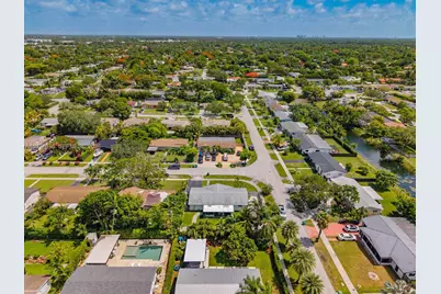 9104 SW 180th St, Palmetto Bay, FL 33157 - Photo 32