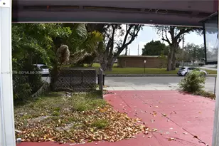 2121 NW 26th Ave, Fort Lauderdale, FL 33311 - Photo 14