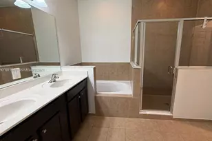 12350 S Village Cir, Davie, FL 33325 - Photo 24