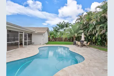 5620 SW 9th St, Plantation, FL 33317 - Photo 34