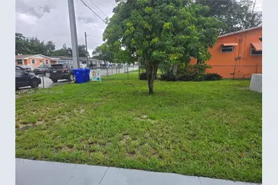 1436 NW 51st Ter, Miami, FL 33142 - Photo 10