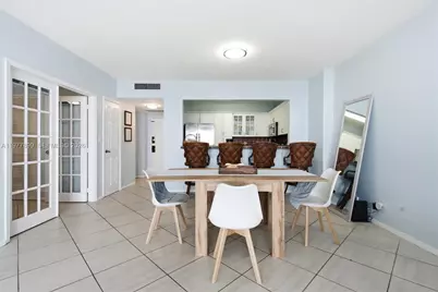 5601 Collins Ave #505, Miami Beach, FL 33140 - Photo 8