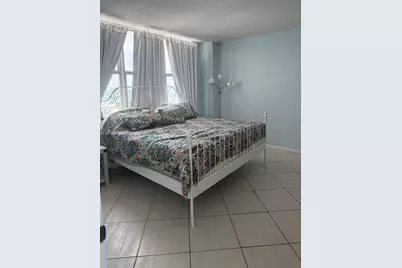 5601 Collins Ave #505, Miami Beach, FL 33140 - Photo 16